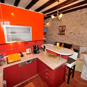 Appartement Charming Stone In The Heart Of, Split